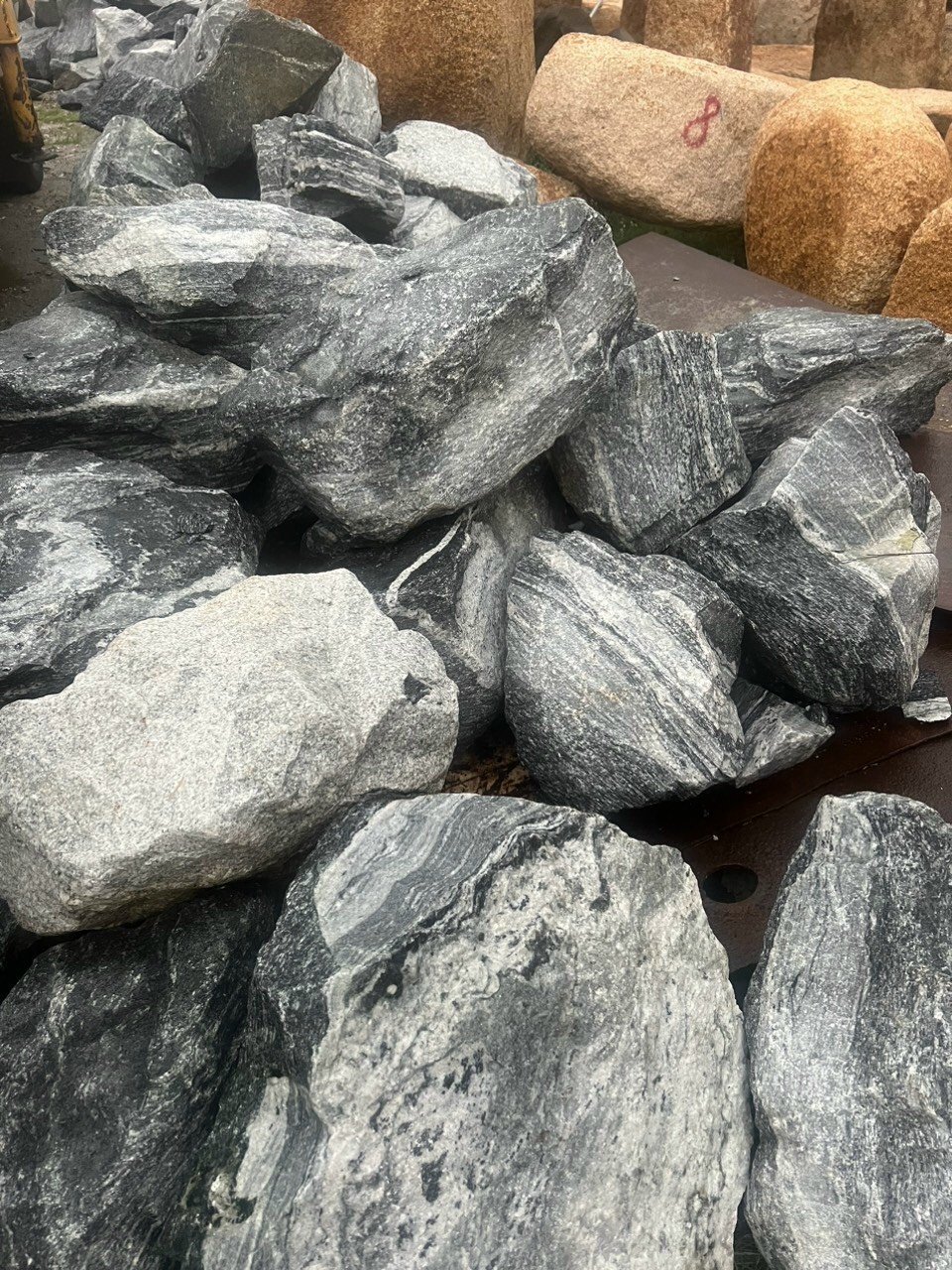 Đá Cuội Vân Mây